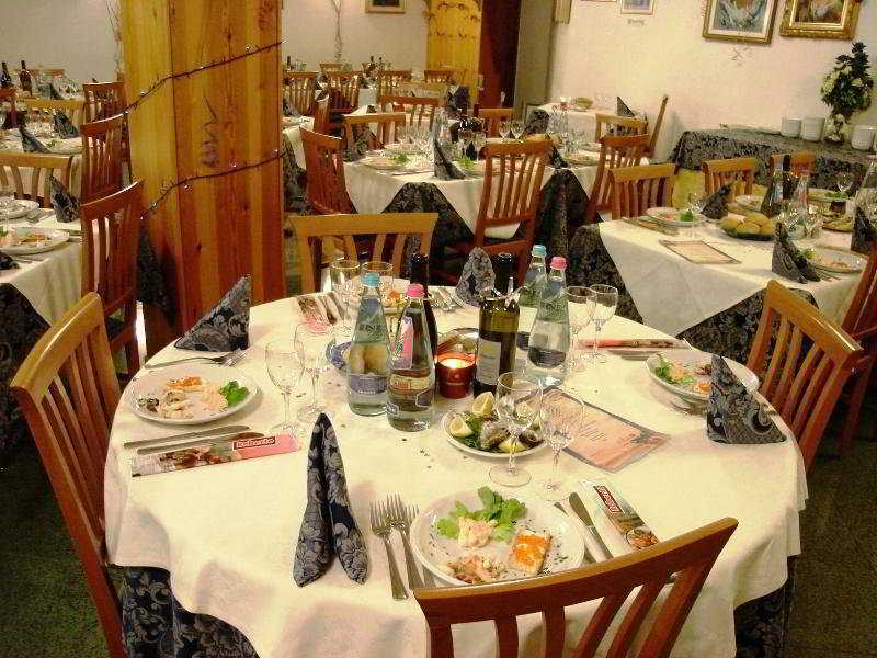 Hotel Spampatti Castione della Presolana Bagian luar foto