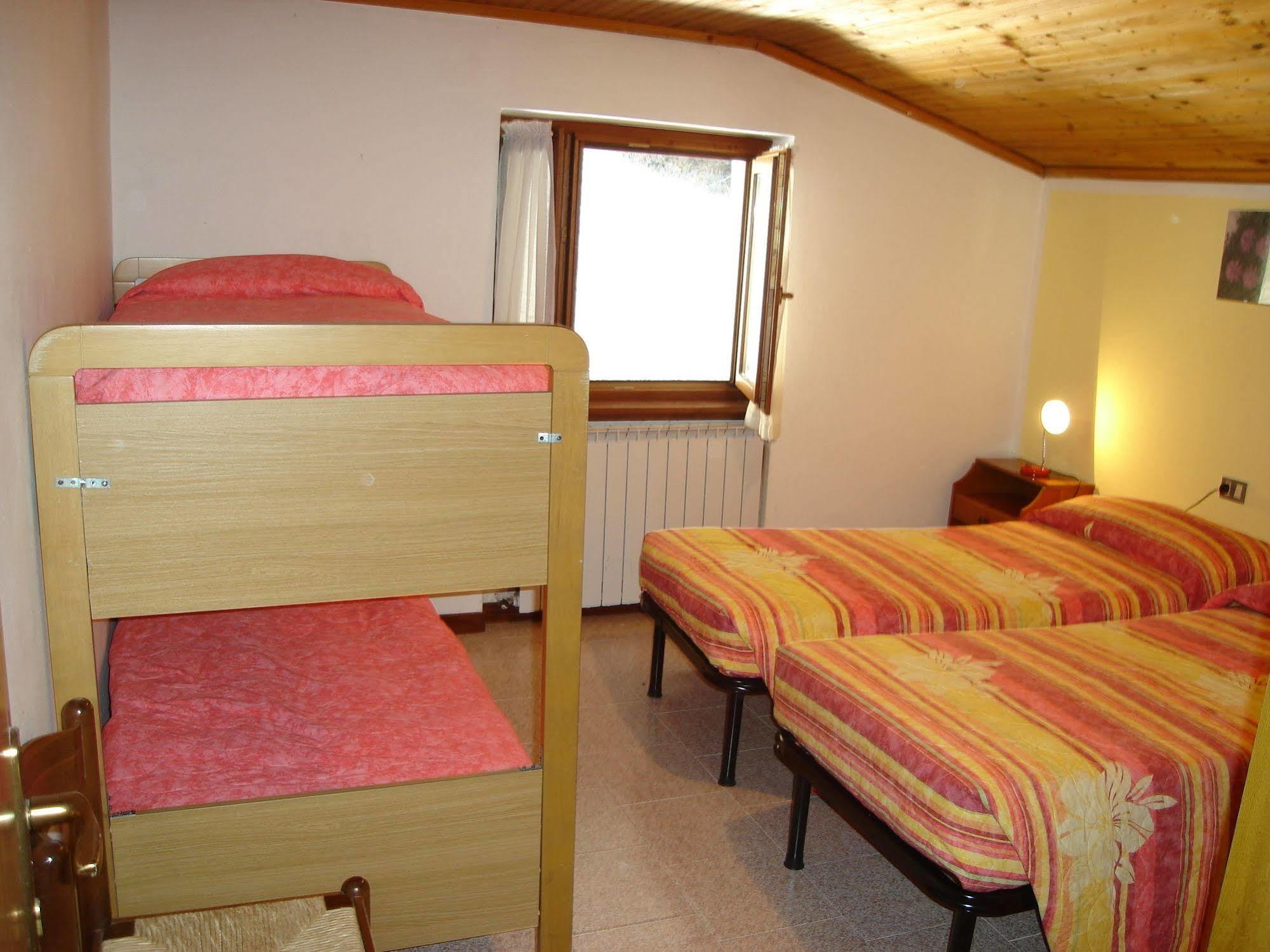Hotel Spampatti Castione della Presolana Bagian luar foto